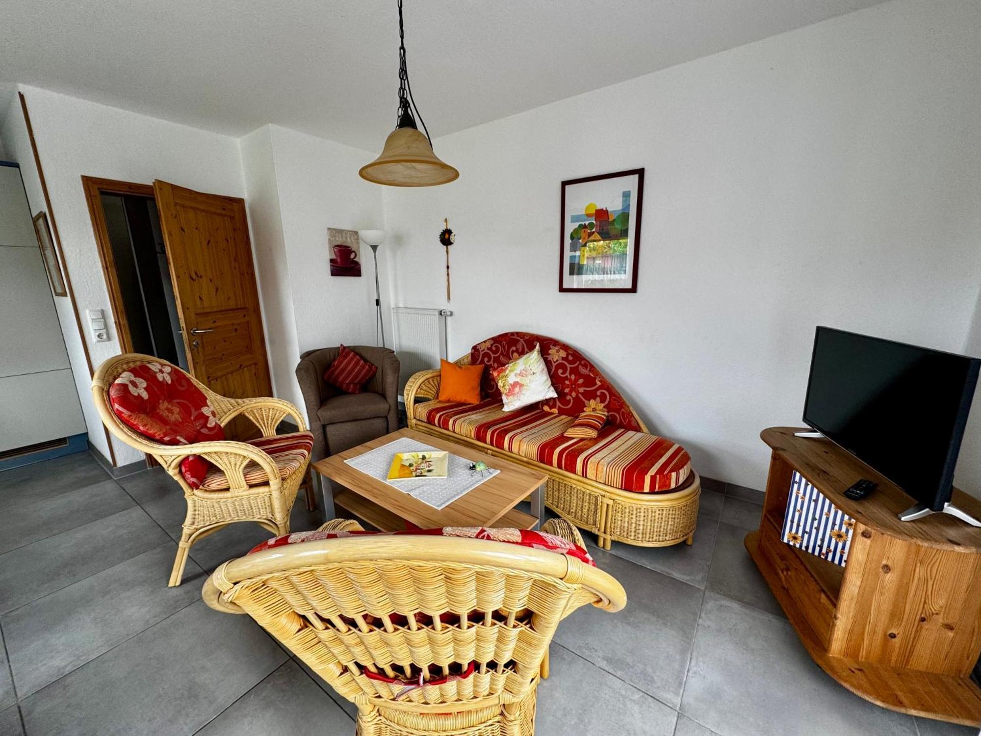 Ferienhaus Seehund ครุมเฮิร์น ภายนอก รูปภาพ